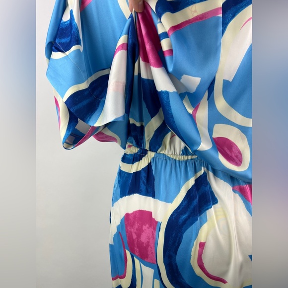 💚 3398. Satin Finish Abstract Print Maxi Dress - Picture 6 of 9